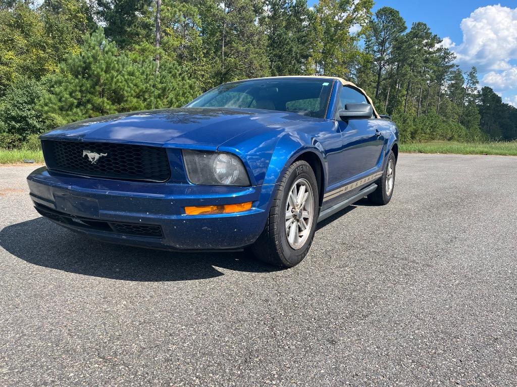 2006 Ford Mustang Premium's photo