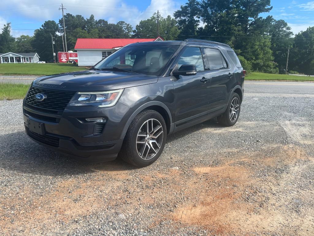 2018 Ford Explorer Sport's photo