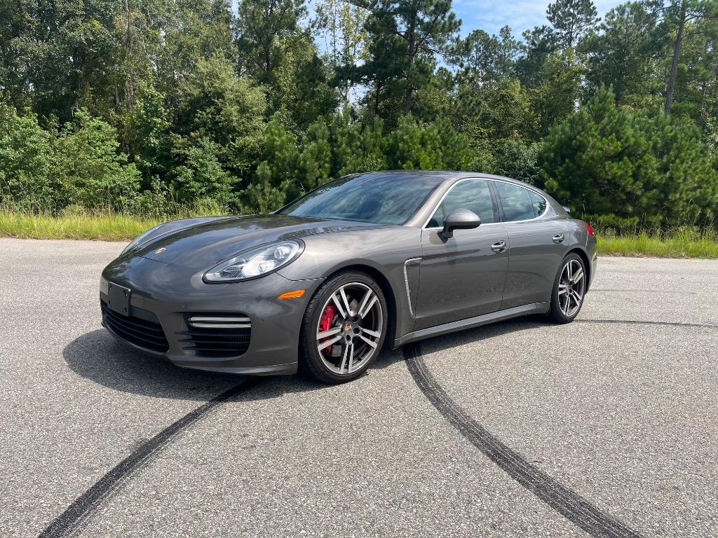 2014 Porsche Panamera Turbo's photo
