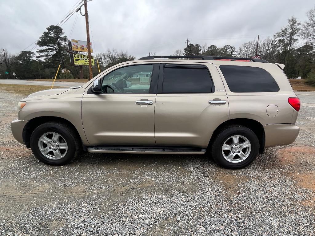 2008 Toyota Sequoia Limited's photo