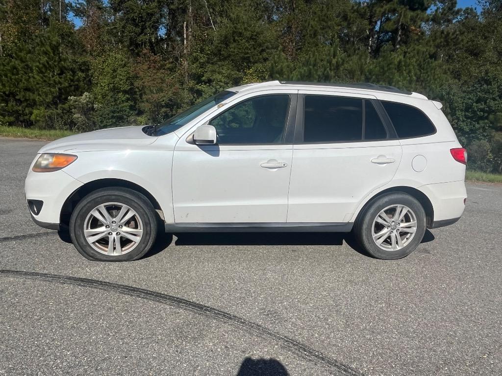 2011 Hyundai Santa Fe SE's photo