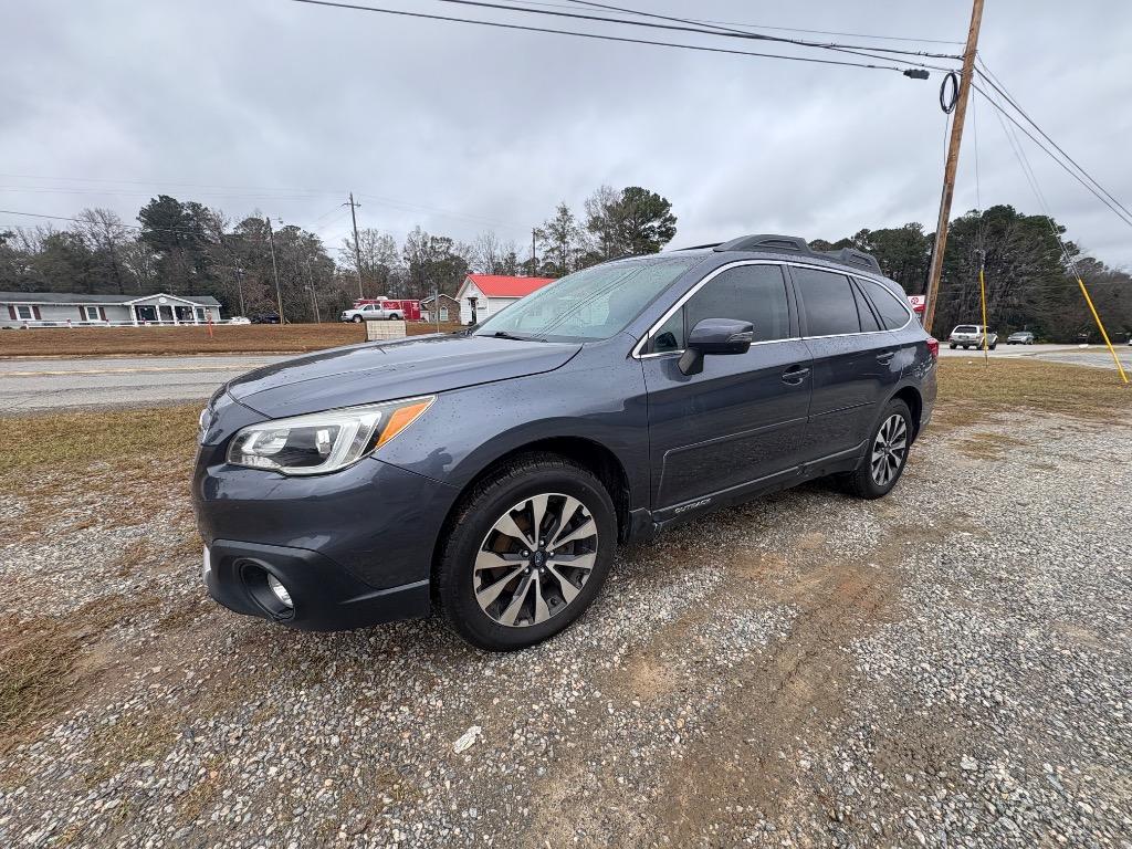 2016 Subaru Outback Limited's photo