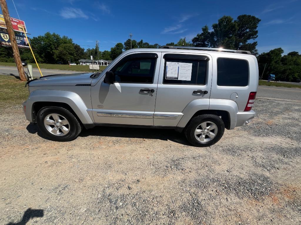 2011 Jeep Liberty Sport's photo